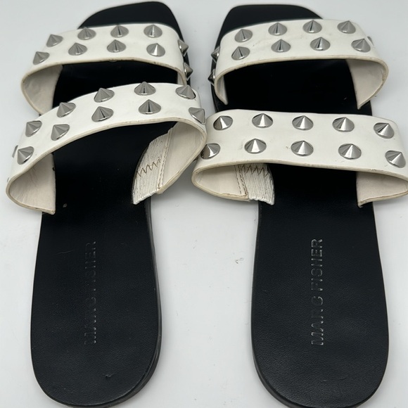 Marc Fisher Bolive White Silver Studded Flat Slip on Sandals Size 8M - Picture 6 of 9
